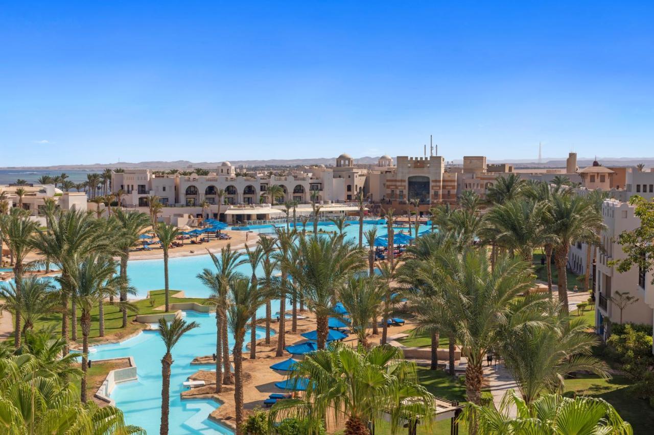Pickalbatros Sands Port Ghalib Eksteriør billede View of the resort