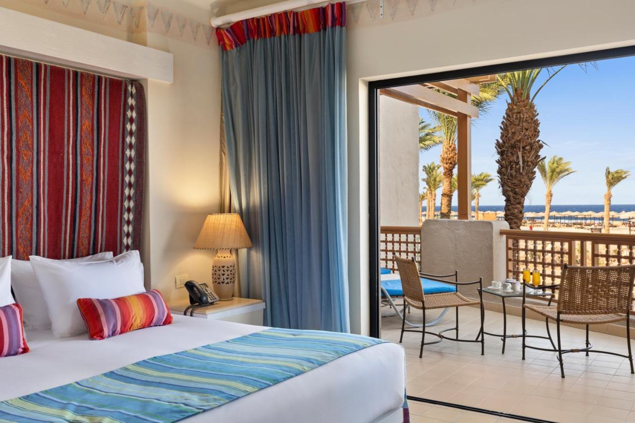 Pickalbatros Sands Port Ghalib Eksteriør billede A room at the Hilton Sharm El Sheikh