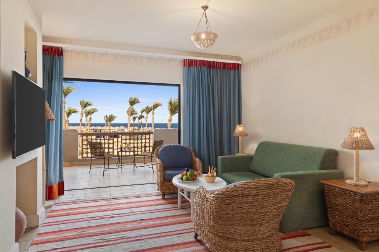 Pickalbatros Sands Port Ghalib Eksteriør billede A suite at Hilton Sharm El Sheikh Resort